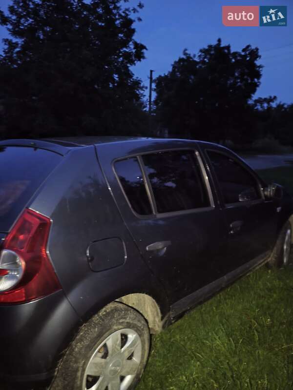 Dacia Sandero 2009