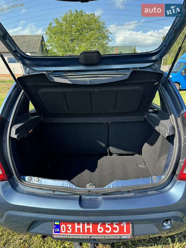 Хетчбек Dacia Sandero 2008 в Володимирі