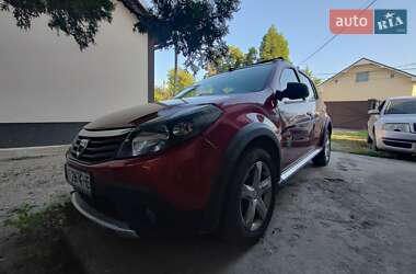 Хэтчбек Dacia Sandero 2011 в Ивано-Франковске