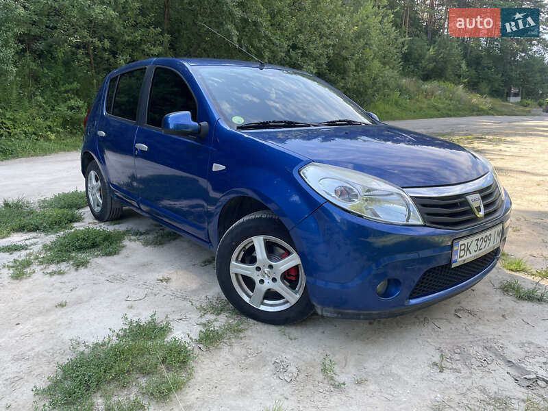Dacia Sandero 2009
