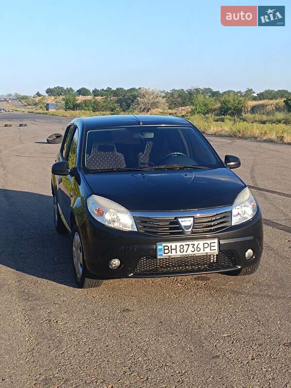 Хетчбек Dacia Sandero 2009 в Одесі