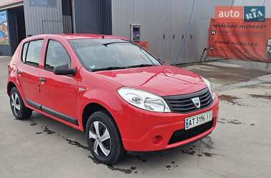 Хэтчбек Dacia Sandero 2009 в Сумах