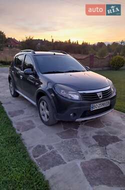 Внедорожник / Кроссовер Dacia Sandero 2010 в Бучаче
