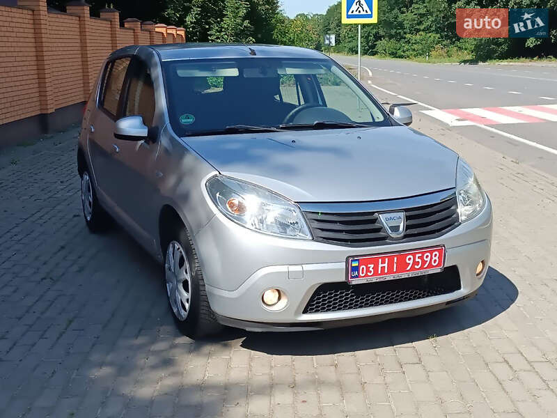 Dacia Sandero 2009