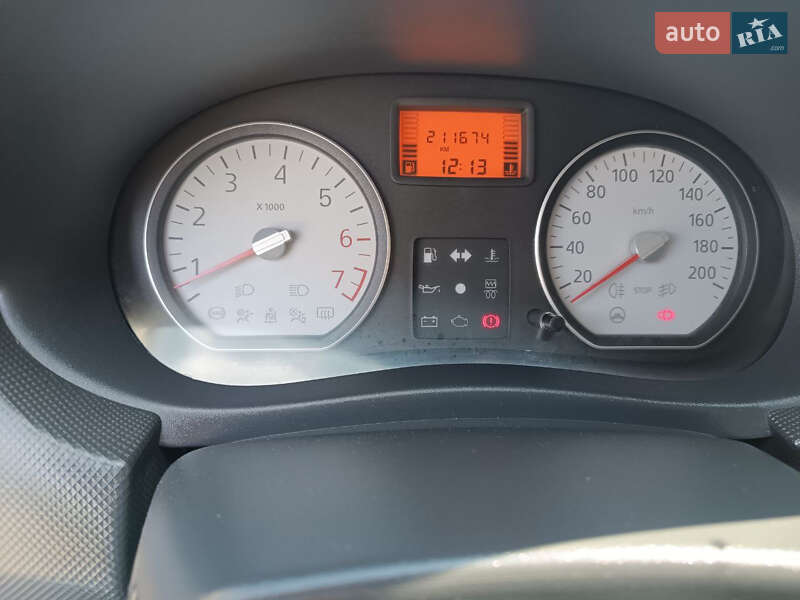 Хэтчбек Dacia Sandero 2009 в Красилове