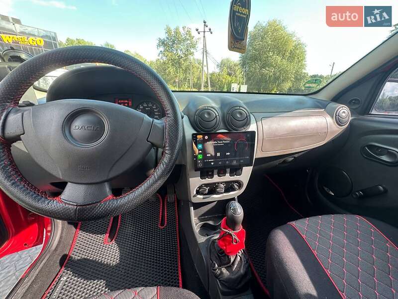 Хэтчбек Dacia Sandero 2009 в Полтаве