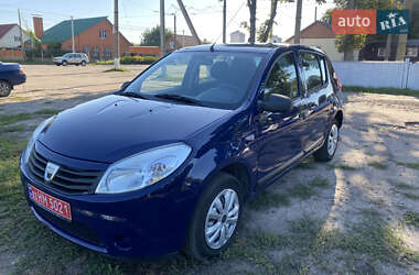 Хетчбек Dacia Sandero 2009 в Конотопі