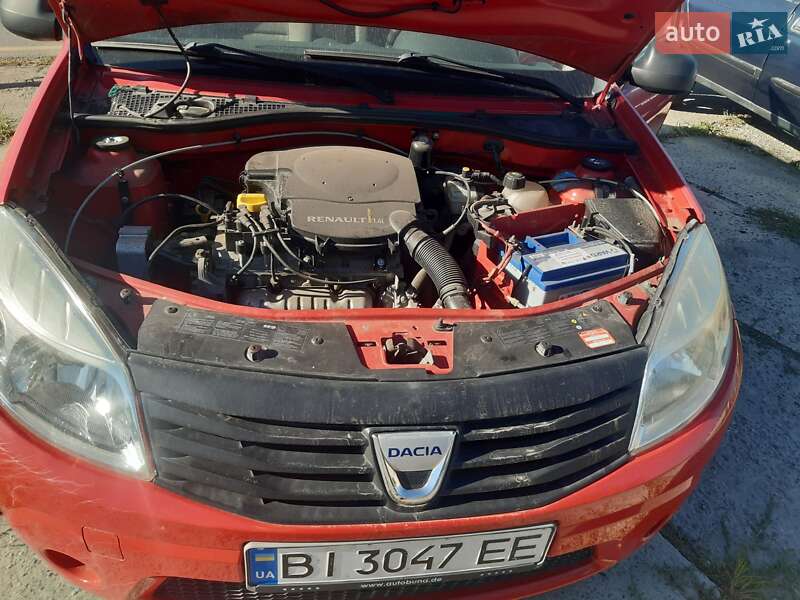 Хетчбек Dacia Sandero 2009 в Полтаві