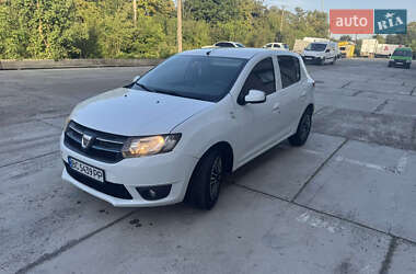 Хэтчбек Dacia Sandero 2016 в Стрые