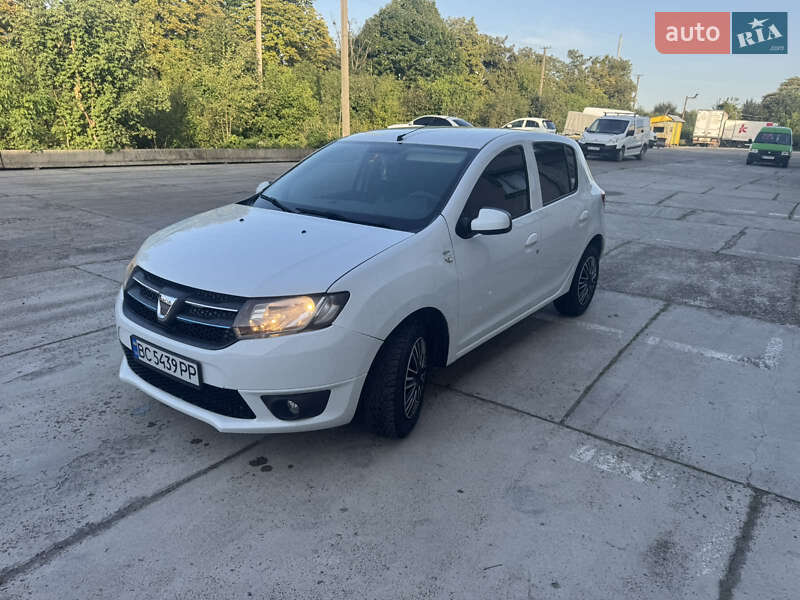 Dacia Sandero 2016