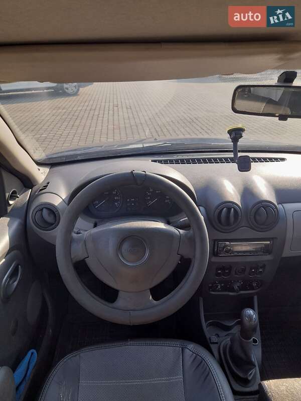 Хетчбек Dacia Sandero 2009 в Львові