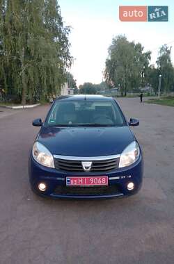 Хэтчбек Dacia Sandero 2009 в Конотопе