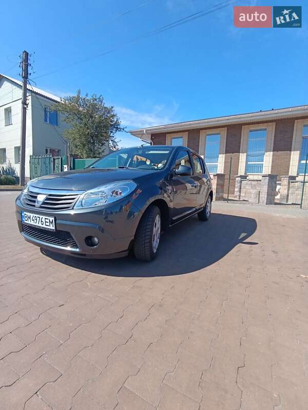 Хетчбек Dacia Sandero 2009 в Сумах