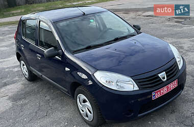 Хетчбек Dacia Sandero 2011 в Фастові