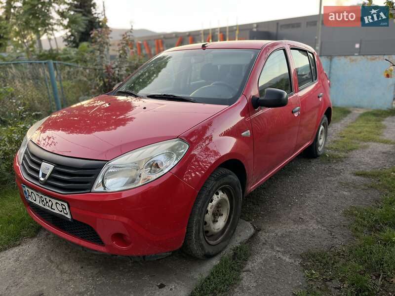 Хэтчбек Dacia Sandero 2009 в Сваляве