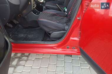 Хэтчбек Dacia Sandero 2008 в 