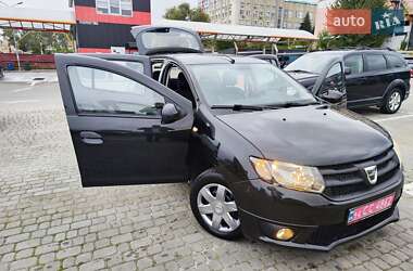 Хэтчбек Dacia Sandero 2015 в Львове