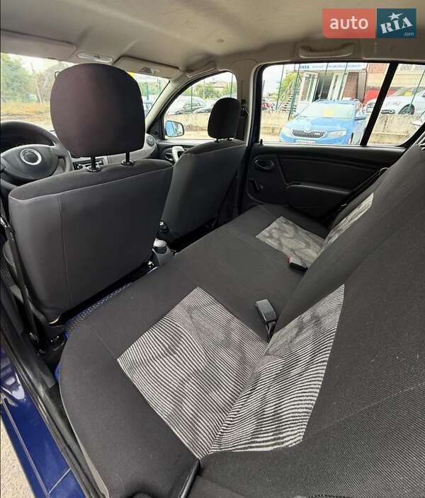 Хэтчбек Dacia Sandero 2009 в Сумах