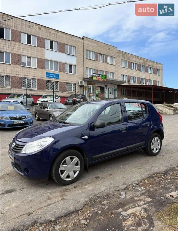 Хэтчбек Dacia Sandero 2009 в Сумах