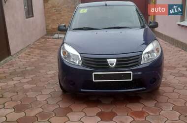 Хетчбек Dacia Sandero 2009 в Кропивницькому