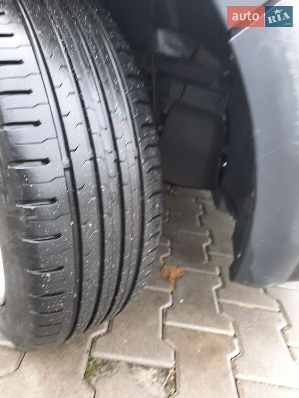 Хетчбек Dacia Sandero 2011 в Чернівцях