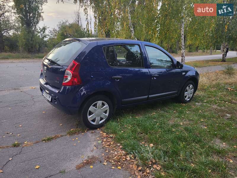 Хетчбек Dacia Sandero 2009 в Кременчуці фото 7 Хетчбек Dacia Sandero 2009 в Кременчуці