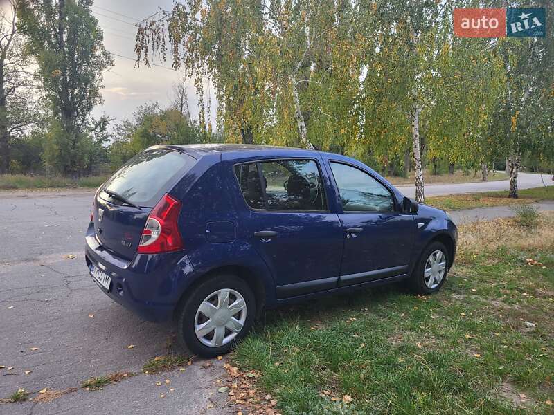 Хетчбек Dacia Sandero 2009 в Кременчуці фото 26 Хетчбек Dacia Sandero 2009 в Кременчуці