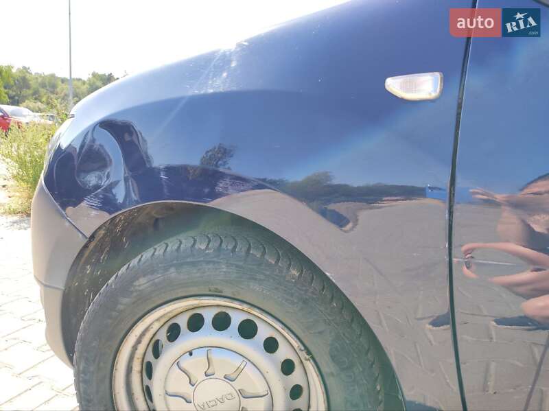 Хетчбек Dacia Sandero 2015 в Львові