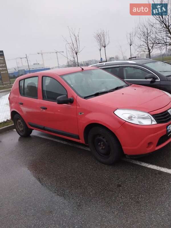 Dacia Sandero 2010 Dacia Sandero 2010