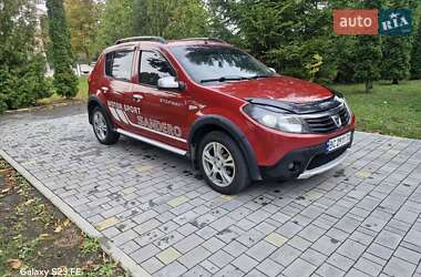 Хэтчбек Dacia Sandero 2012 в Тернополе