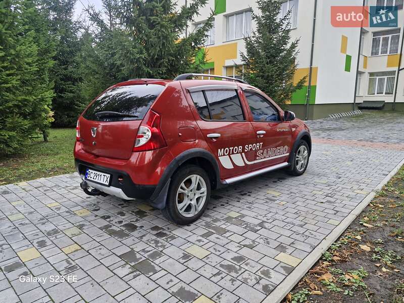Хэтчбек Dacia Sandero 2012 в Тернополе