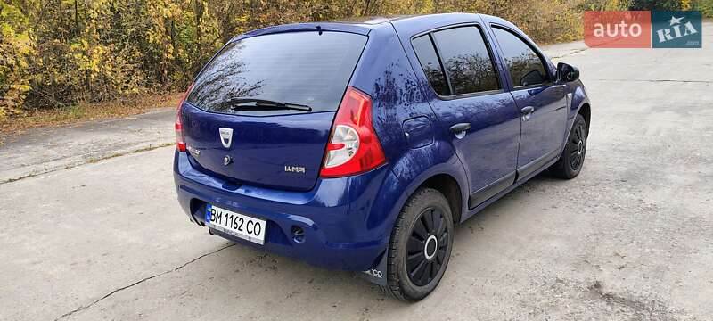 Хетчбек Dacia Sandero 2008 в Сумах фото 4 Хетчбек Dacia Sandero 2008 в Сумах