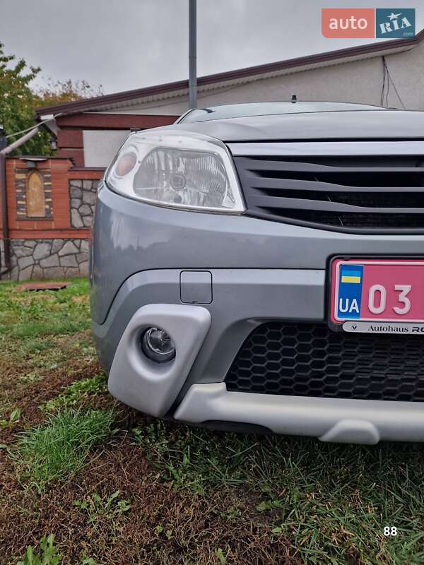 Внедорожник / Кроссовер Dacia Sandero 2009 в Полтаве
