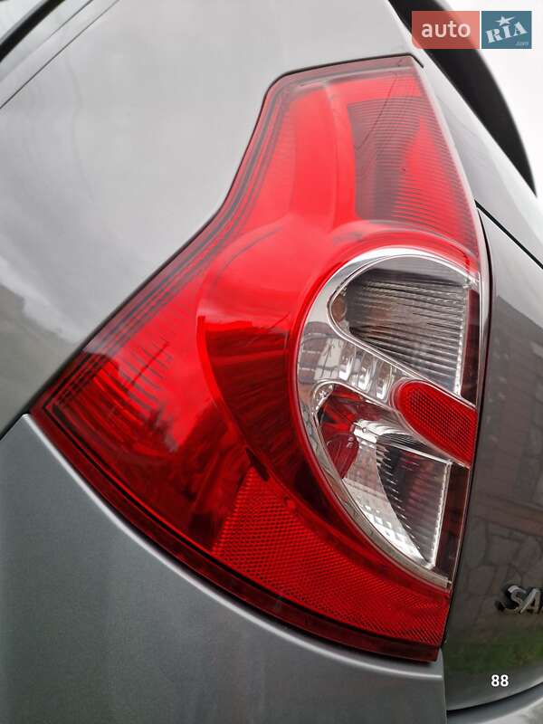 Внедорожник / Кроссовер Dacia Sandero 2009 в Полтаве
