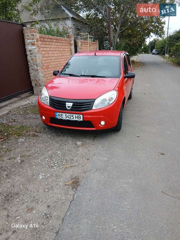 Хетчбек Dacia Sandero 2009 в Миколаєві фото Хетчбек Dacia Sandero 2009 в Миколаєві