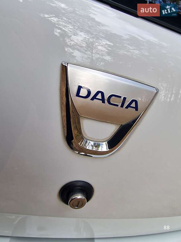 Хэтчбек Dacia Sandero 2009 в Полтаве