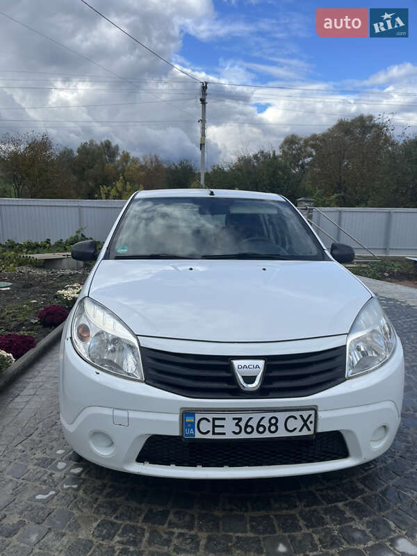 Хетчбек Dacia Sandero 2009 в Кіцмані