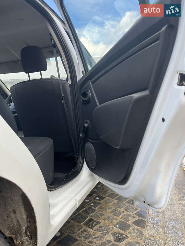 Хетчбек Dacia Sandero 2009 в Кіцмані