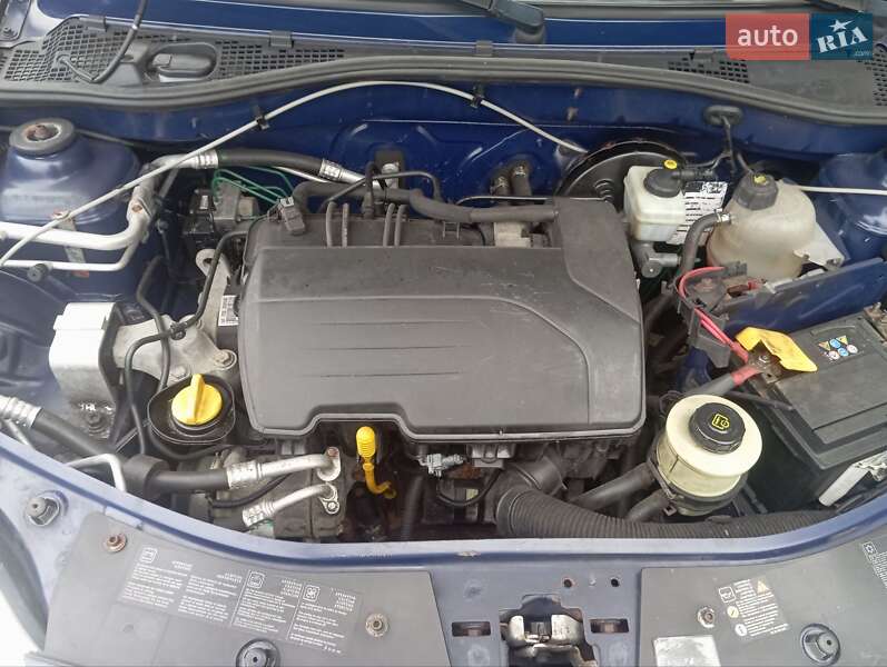 Хэтчбек Dacia Sandero 2009 в Калиновке
