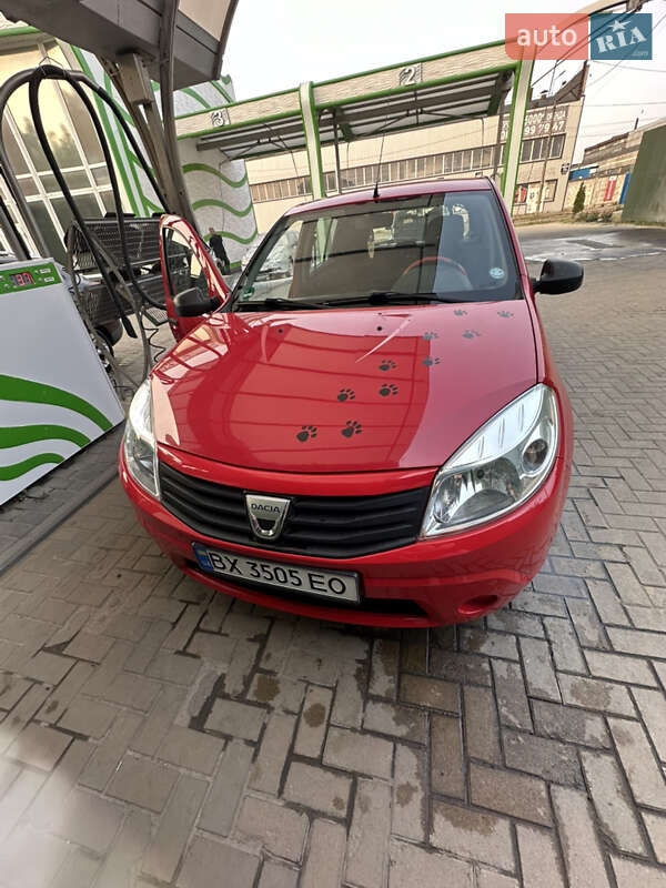 Хетчбек Dacia Sandero 2009 в Хмельницькому