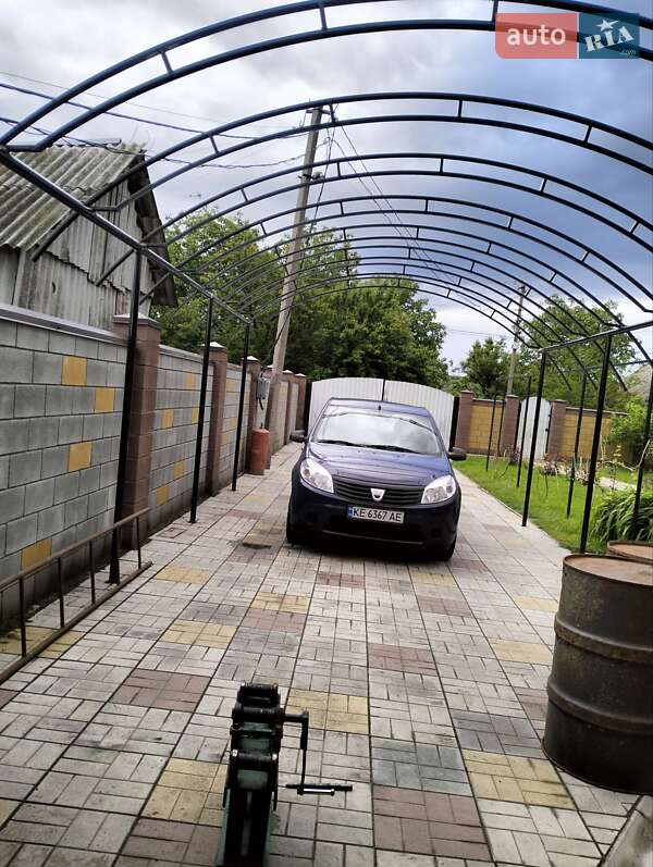 Хэтчбек Dacia Sandero 2008 в Днепре фото Хэтчбек Dacia Sandero 2008 в Днепре