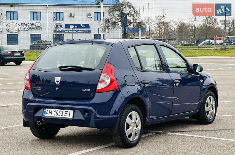 Хетчбек Dacia Sandero 2009 в Житомирі фото 7 Хетчбек Dacia Sandero 2009 в Житомирі