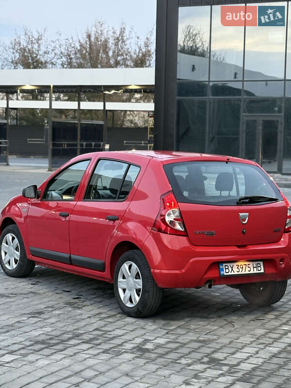 Хетчбек Dacia Sandero 2008 в Кам'янець-Подільському фото 4 Хетчбек Dacia Sandero 2008 в Кам'янець-Подільському