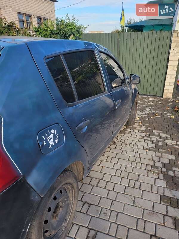 Хетчбек Dacia Sandero 2009 в Світловодську фото 7 Хетчбек Dacia Sandero 2009 в Світловодську