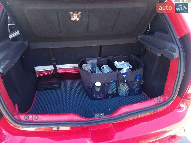 Хэтчбек Dacia Sandero 2009 в Запорожье фото 6 Хэтчбек Dacia Sandero 2009 в Запорожье