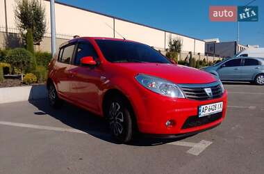 Хетчбек Dacia Sandero 2009 в  фото 9 Хетчбек Dacia Sandero 2009 в