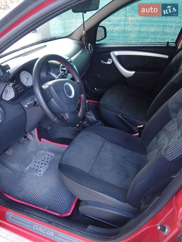 Хэтчбек Dacia Sandero 2009 в Запорожье фото 15 Хэтчбек Dacia Sandero 2009 в Запорожье