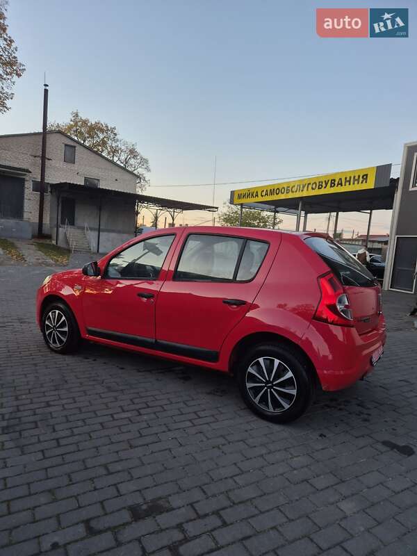 Хэтчбек Dacia Sandero 2009 в Киверцах фото 4 Хэтчбек Dacia Sandero 2009 в Киверцах