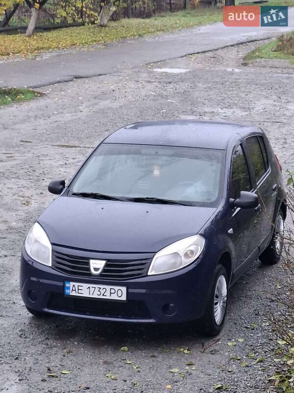 Хэтчбек Dacia Sandero 2012 в Кривом Роге фото 5 Хэтчбек Dacia Sandero 2012 в Кривом Роге