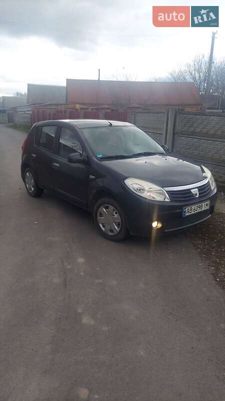 Хетчбек Dacia Sandero 2008 в Вінниці
